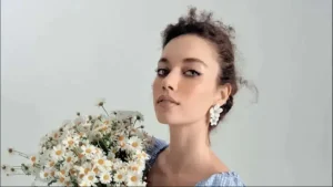Poyraz Yosmaoğlu kimdir? Afra Saraçoğlu ile aşk iddiaları gündemde