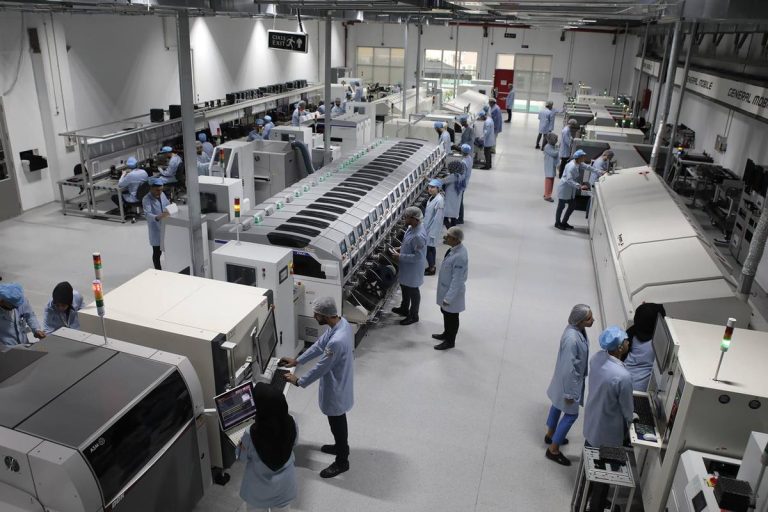 Foxconn üretim üssünü İstanbul Kağıthane’ye taşıyor, 5G ve akıllı telefon üretimi